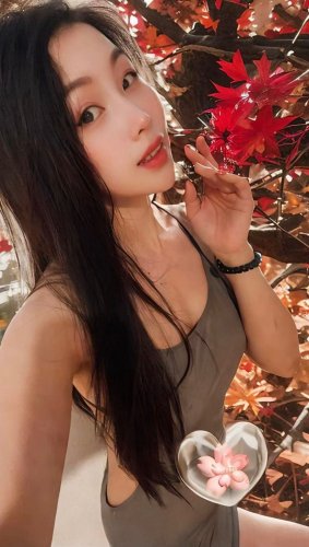 Maggie GFE Asiatka
